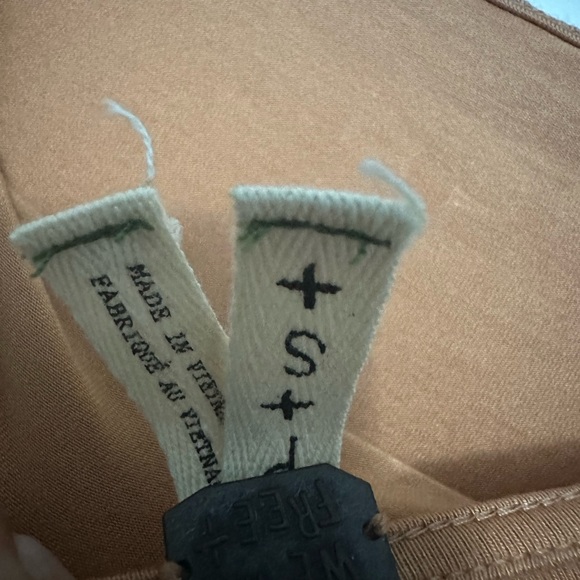 NWT Free People Top with Bell sleeves - Picture 4 of 6